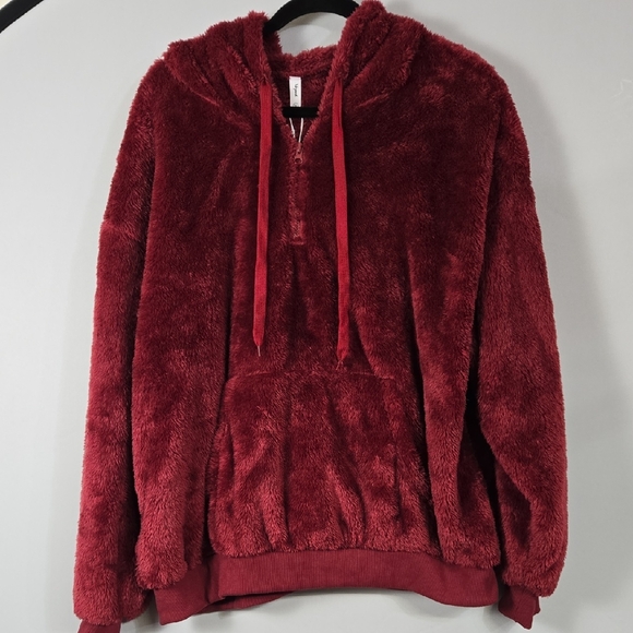 Nleyook Tops - Nleyook Vibrant Red Fleece Jacket, NWT, XL‎